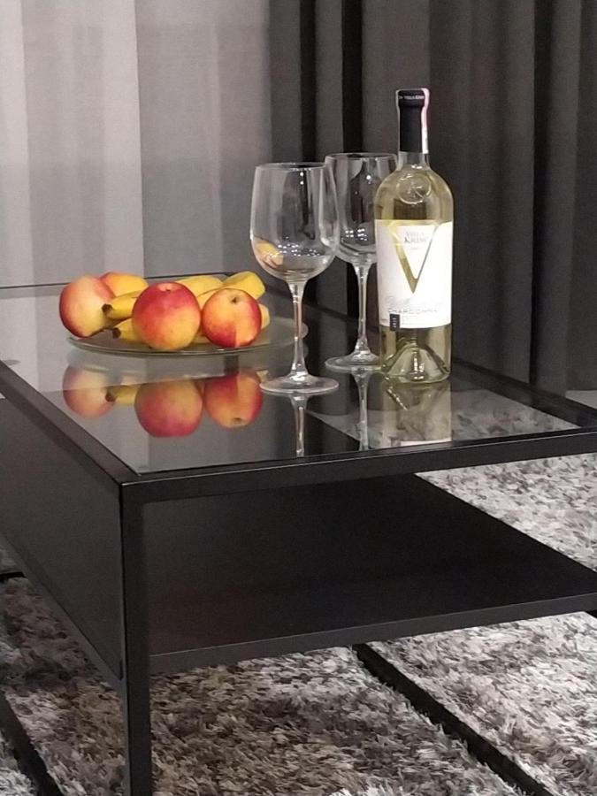 New Modern Apartment 乌日霍罗德 外观 照片